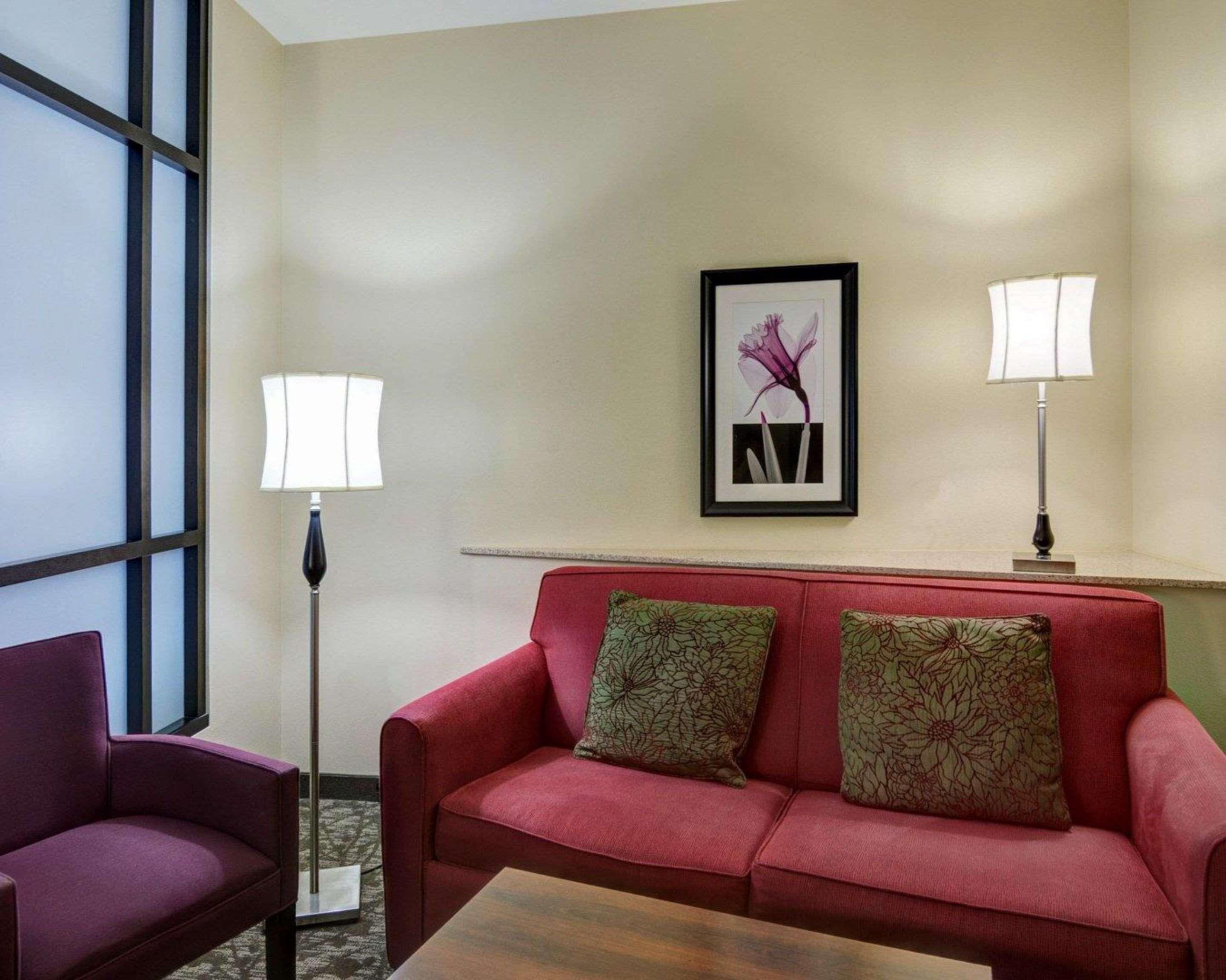 Comfort Suites Little Rock Exterior photo